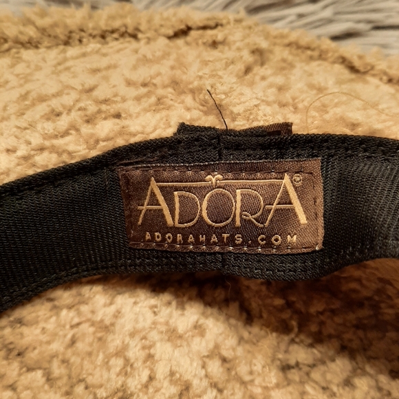 Adora Hat- OS - Picture 2 of 6